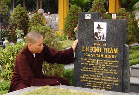 bac-si-tam-minh-le-dinh-tham